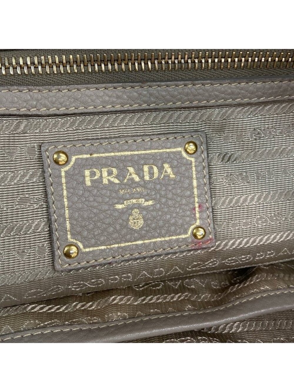 Prada Tote Beige Leather Tag - Picture 9 of 15